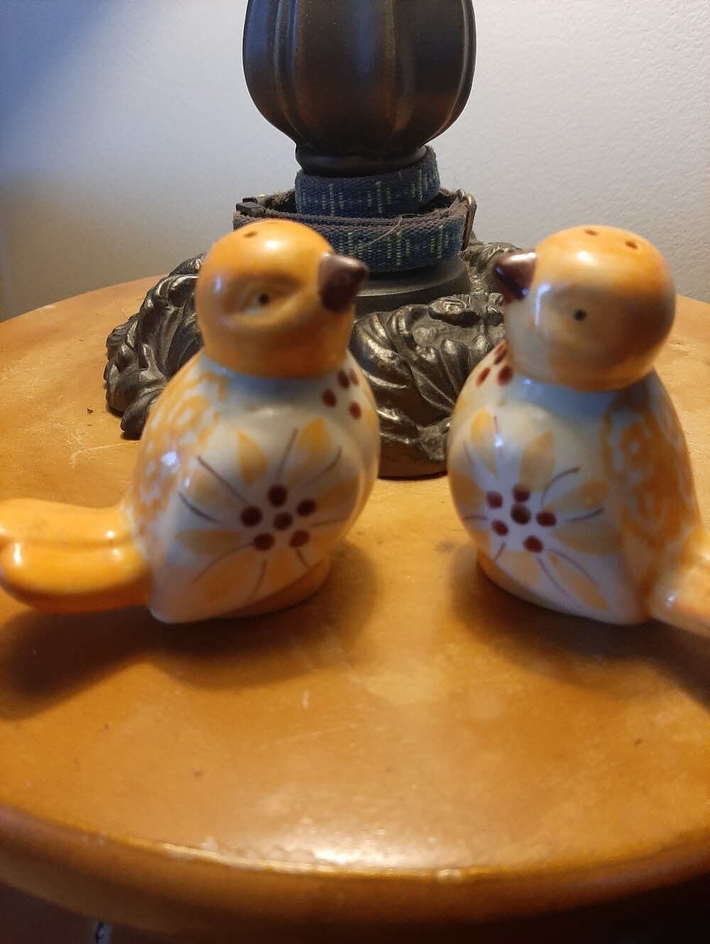 Temptations  Ceramic Bird Salt and Pepper Shakers